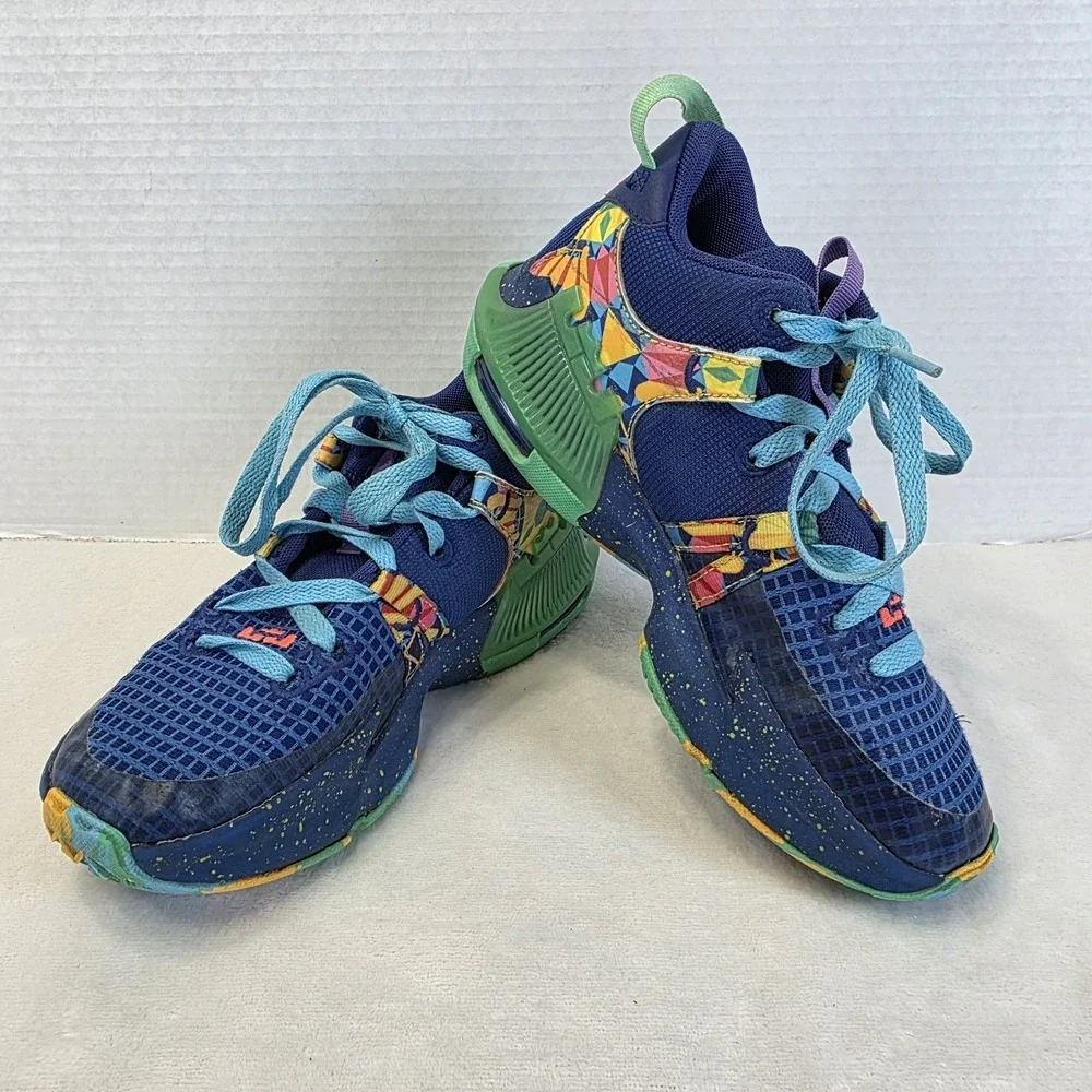 Nike LeBron Witness 7 Kaleidoscope Basketball Shoes Sneakers DQ8650-400 Youth 4Y